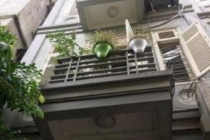 Cần bán nhà riêng 3 phòng ngủ tại Liễu Giai, Quận Ba Đình, Hà Nội