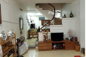 Cần bán nhà riêng 3 phòng ngủ tại Liễu Giai, Quận Ba Đình, Hà Nội