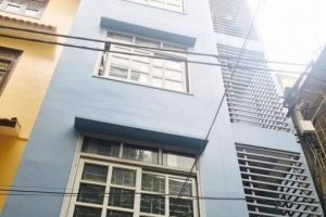 Cần bán nhà riêng 3 phòng ngủ tại Liễu Giai, Quận Ba Đình, Hà Nội