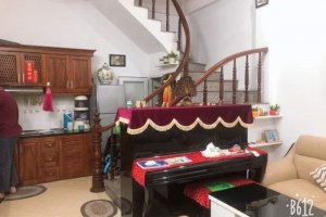 Cần bán nhà riêng 3 phòng ngủ tại Vĩnh Phúc, Quận Ba Đình, Hà Nội