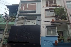 Cần bán nhà riêng 4 phòng ngủ tại Nguyễn Cư Trinh, Quận 1, Hồ Chí Minh