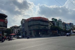 Cần bán nhà phố 2 phòng ngủ tại Hồ Chí Minh