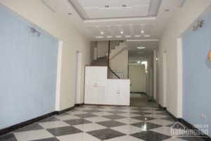 Cần bán nhà riêng 3 phòng ngủ tại Thủ Dầu Một, Bình Dương