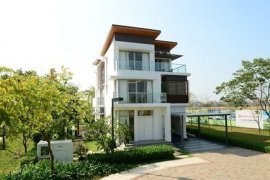 Cần bán villa 5 phòng ngủ tại Hà Nội