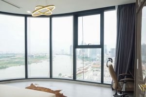 Cần bán căn hộ chung cư 3 phòng ngủ tại Vinhomes Golden River, Quận 1, Hồ Chí Minh