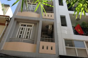Cần bán nhà riêng 3 phòng ngủ tại Phường 2, Quận Tân Bình, Hồ Chí Minh