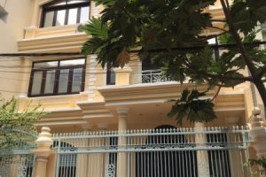 Townhouse for sale in Phuong 10, Ho Chi Minh