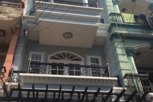 Townhouse for sale in Phuong 13, Ho Chi Minh