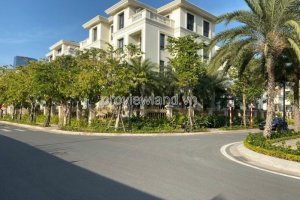 Cần bán villa 6 phòng ngủ tại Vinhomes Golden River, Quận 1, Hồ Chí Minh