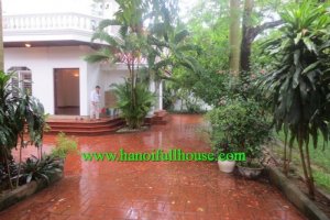 5 Bedroom Villa for rent in Quang An, Ha Noi