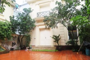 Cho thuê villa 3 phòng ngủ tại Quảng An, Quận Tây Hồ, Hà Nội