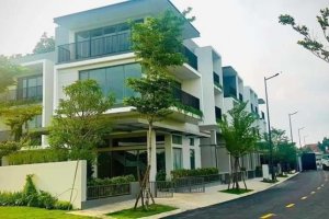 Cần bán nhà phố 4 phòng ngủ tại Tân Phước Khánh, Tân Uyên, Bình Dương