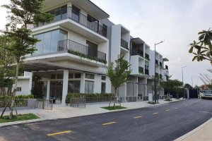 4 Bedroom Townhouse for sale in Tan Phuoc Khanh, Binh Duong