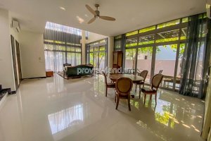 Cần bán nhà riêng 4 phòng ngủ tại Phước Long A, Quận 9, Hồ Chí Minh