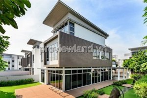 Cần bán nhà riêng 4 phòng ngủ tại Hồ Chí Minh