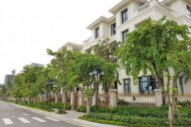 Cần bán villa 4 phòng ngủ tại Vinhomes Golden River, Quận 1, Hồ Chí Minh