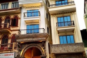 Cho thuê nhà phố 5 phòng ngủ tại Trung Hòa, Quận Cầu Giấy, Hà Nội