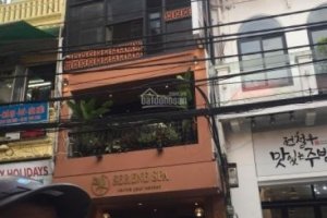 6 Bedroom Townhouse for rent in Nhan Chinh, Ha Noi