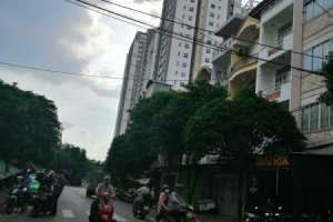 Cần bán nhà phố 3 phòng ngủ tại Cầu Ông Lãnh, Quận 1, Hồ Chí Minh