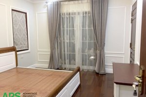 5 Bedroom Condo for rent in VINHOMES RIVERSIDE THE HARMONY, Viet Hung, Ha Noi