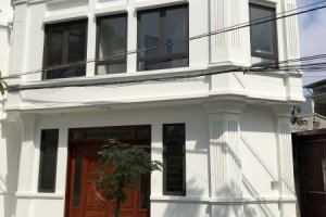 3 Bedroom Townhouse for sale in Thuong Thanh, Ha Noi