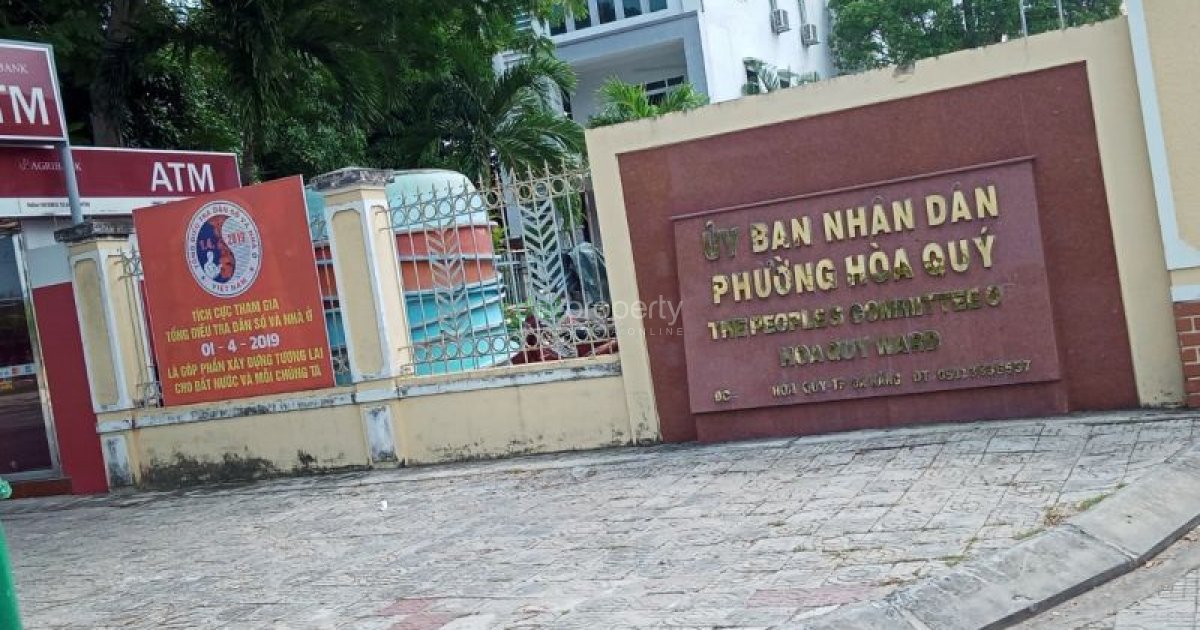 Bất động sản đang trở thành xu hướng ở Hòa Quý. Đất ở đây có giá trị vượt trội và cơ hội đầu tư mạnh mẽ. Nếu bạn muốn tìm kiếm đất để xây dựng ngôi nhà mơ ước hay đầu tư vào khu vực này, hãy nhấn vào ảnh để biết thêm chi tiết về lô đất đang được bán.